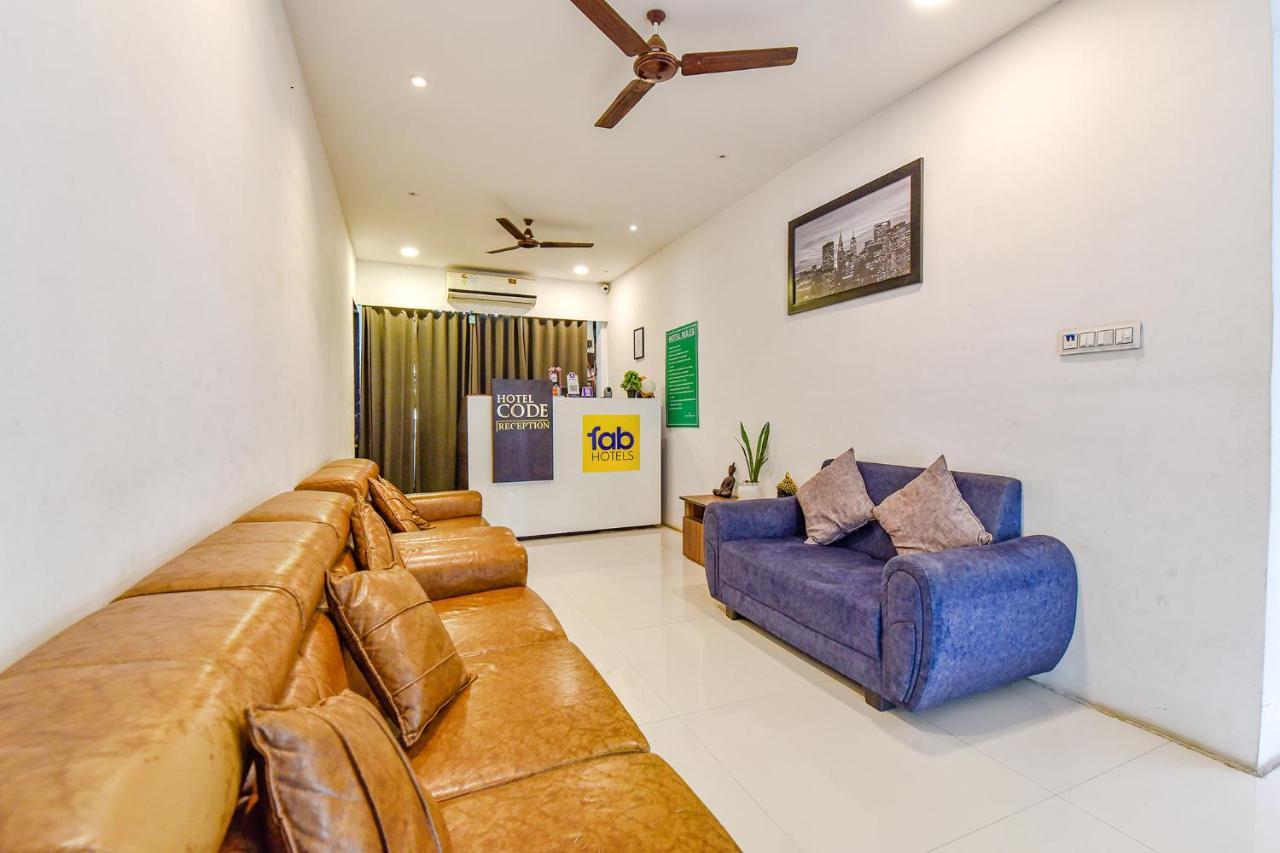 Fabhotel Code Surat Esterno foto